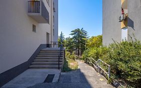 Blue Allure Apartment